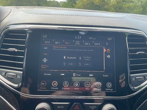 Used 2020 Jeep Grand Cherokee Summit image 22