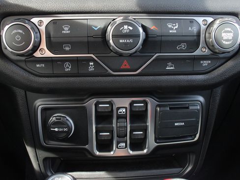 New 2026 Jeep Wrangler Unlimited Sport AWD/4WD image 19