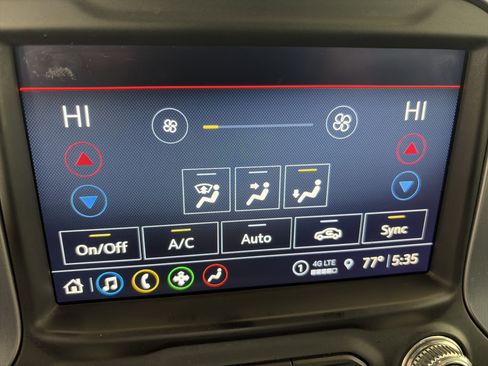 Used 2021 GMC Sierra 1500 Elevation w/ Preferred Package AWD/4WD image 28