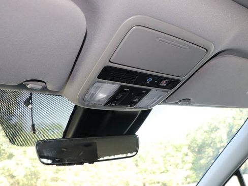 Used 2018 Honda Odyssey Touring image 26