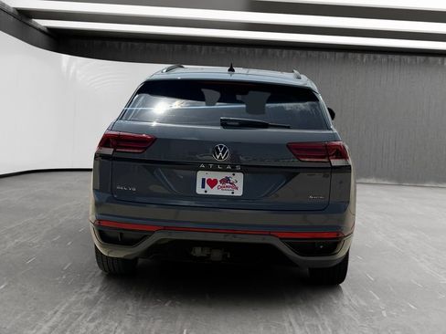 Used 2023 Volkswagen Atlas Cross Sport SEL R-Line AWD/4WD image 4