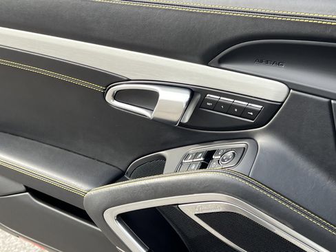 Certified 2019 Porsche 911 Turbo S image 28