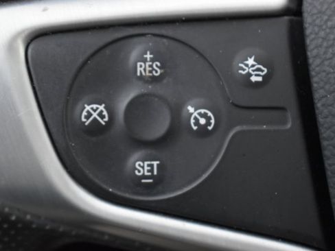 Used 2024 GMC Terrain SLE image 27