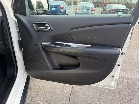 Used 2016 Dodge Journey SXT image 25