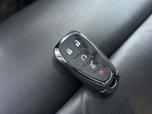 Used 2023 Chevrolet Traverse LT w/ LT Premium Package image 33