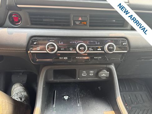 Used 2024 Honda Pilot Touring image 26