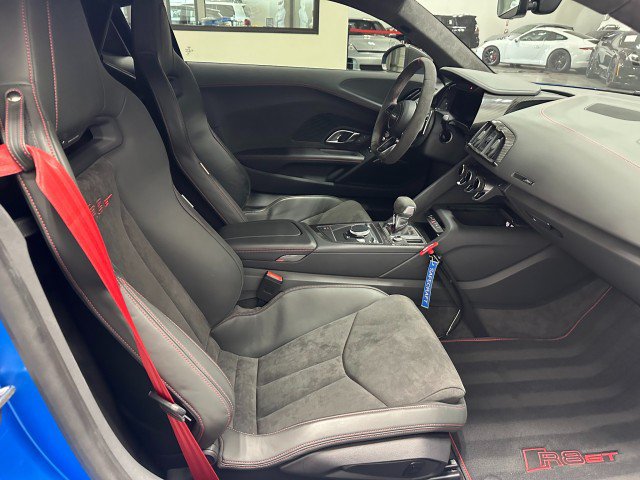 Used 2023 Audi R8 V10 GT RWD image 37