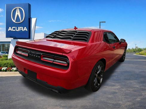 Used 2016 Dodge Challenger SXT Plus RWD image 6
