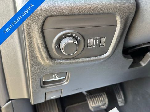 New 2026 Jeep Grand Cherokee Altitude image 18