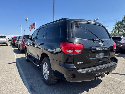 Used 2010 Toyota Sequoia SR5 AWD/4WD image 8