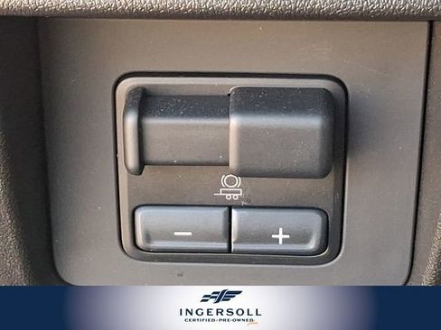 Used 2024 GMC Canyon Denali image 12