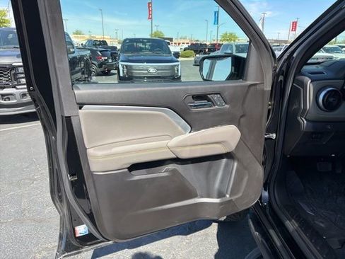 Used 2024 Chevrolet Colorado ZR2 w/ ZR2 Convenience Package III image 18