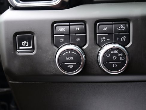 Used 2025 GMC Sierra 2500 Denali Ultimate image 28