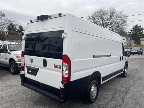 Used 2022 RAM ProMaster 3500 w/ Premium Convenience Group image 6