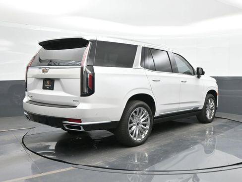 Used 2023 Cadillac Escalade Premium Luxury w/ Performance Package image 7