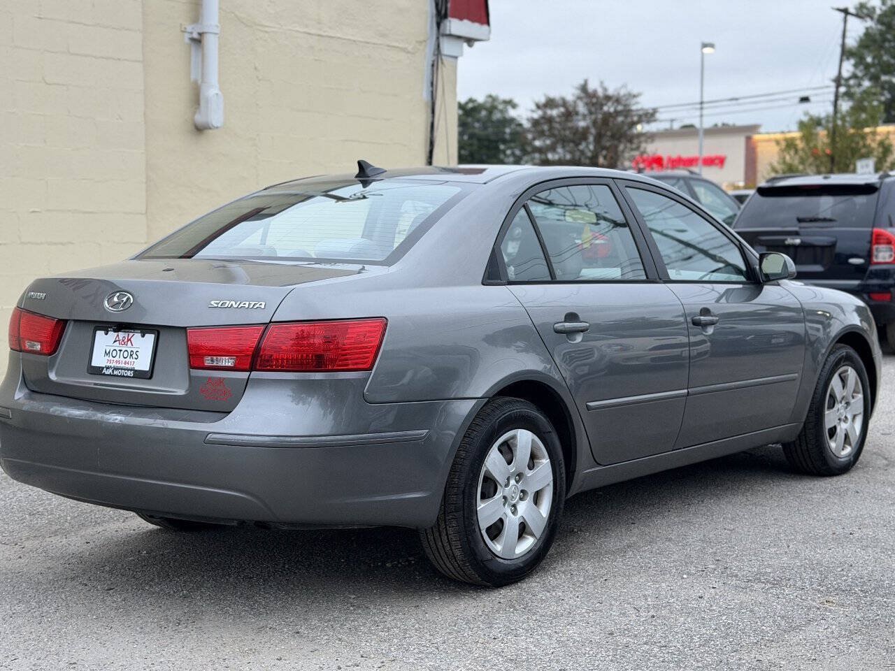 Used 2010 Hyundai Sonata GLS FWD image 8