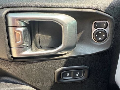 Used 2020 Jeep Wrangler Unlimited Sport S AWD/4WD image 93