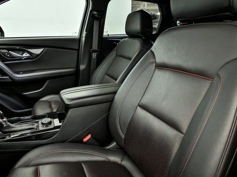 Used 2021 Chevrolet Blazer RS w/ Enhanced Convenience Package image 14