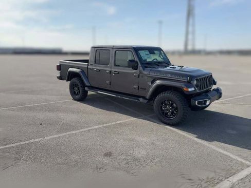 New 2026 Jeep Gladiator Sport image 16