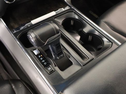 Used 2022 Ford F150 Lariat AWD/4WD image 9