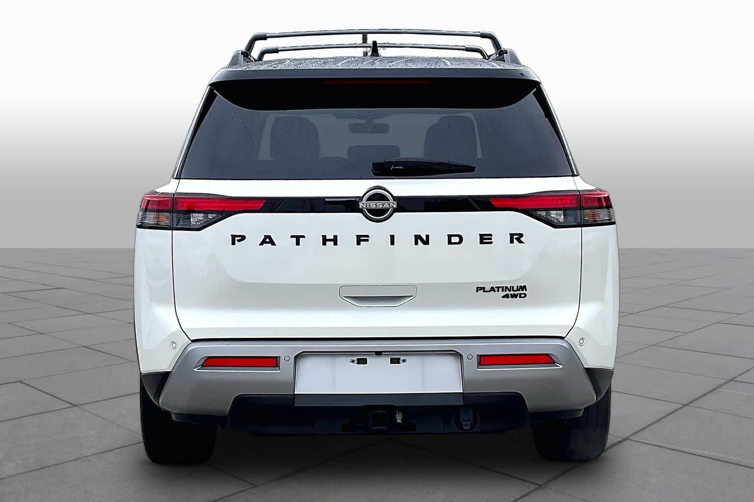 Used 2023 Nissan Pathfinder Platinum w/ Cargo Package AWD/4WD image 5