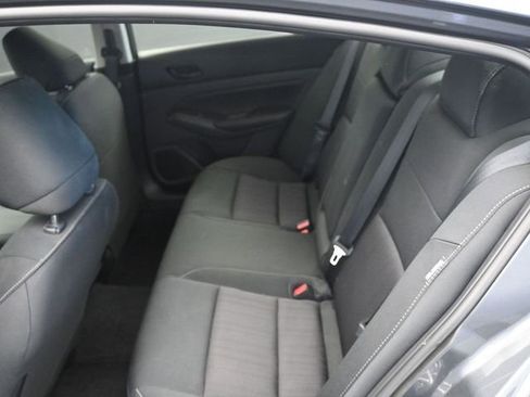 Used 2025 Nissan Altima 2.5 S image 21