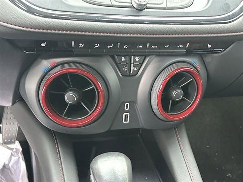 Used 2022 Chevrolet Blazer RS image 34