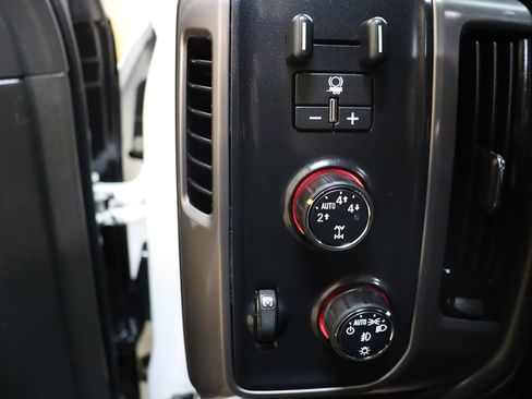 Used 2016 GMC Sierra 1500 SLE image 42