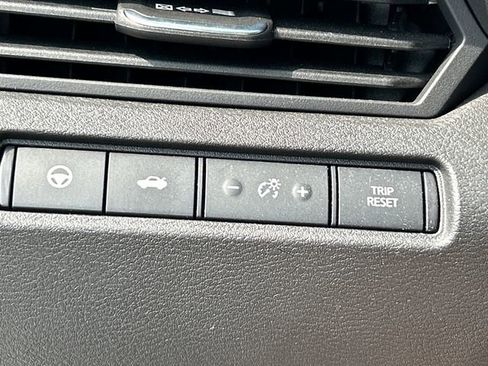 Certified 2023 Nissan Altima 2.5 SV w/ SV Premium Package image 22