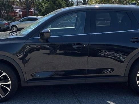 Used 2023 MAZDA CX-5 AWD 2.5 S w/ Premium Package image 3