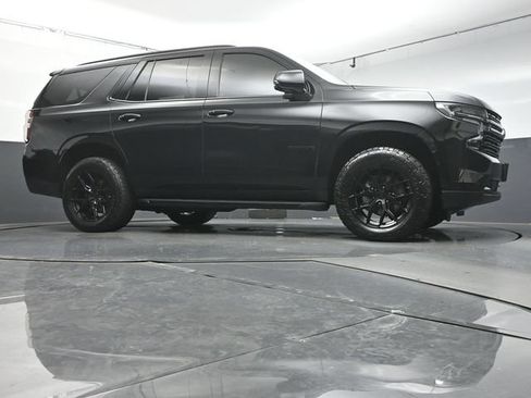 Used 2022 Chevrolet Tahoe RST w/ Luxury Package AWD/4WD image 33