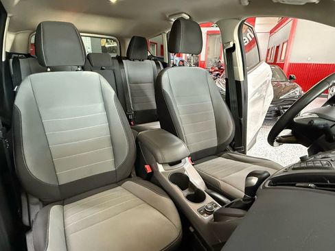 Used 2016 Ford Escape SE image 20