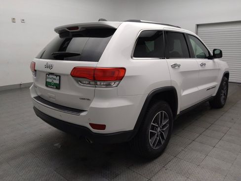 Used 2018 Jeep Grand Cherokee Limited AWD/4WD image 9