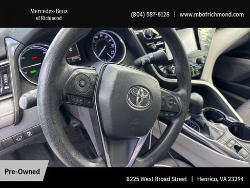 Used 2019 Toyota Camry LE image 8