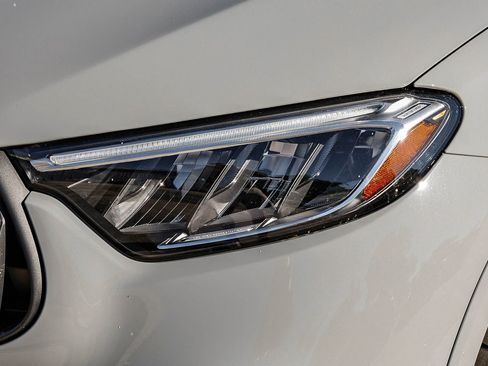 New 2026 Mercedes-Benz GLC 43 AMG 4MATIC image 7