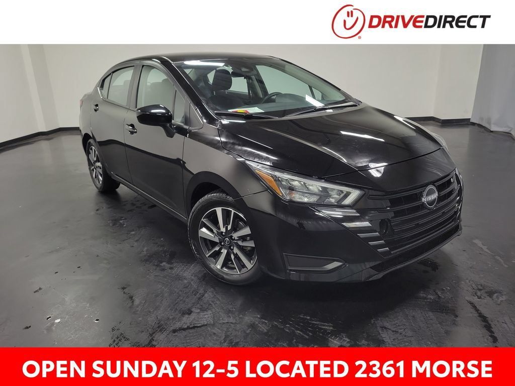 Used 2025 Nissan Versa SV FWD image 1
