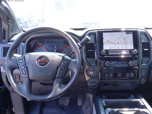 Used 2022 Nissan Titan PRO-4X w/ Pro-4x Convenience Package AWD/4WD image 26