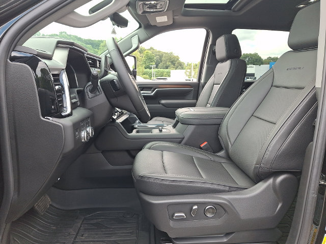 Used 2026 GMC Sierra 2500 Denali w/ Denali Reserve Package AWD/4WD image 2