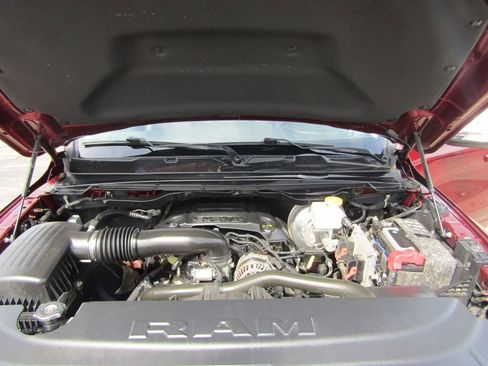 Used 2019 RAM 1500 Laramie image 40