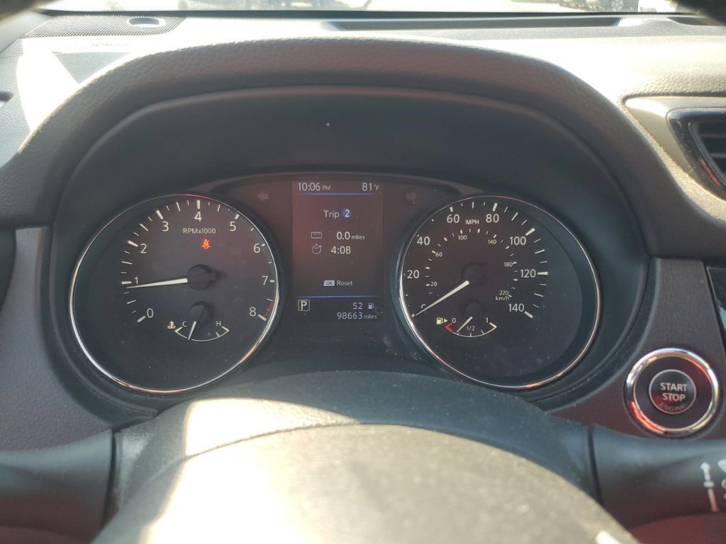 Used 2020 Nissan Rogue SV FWD image 20