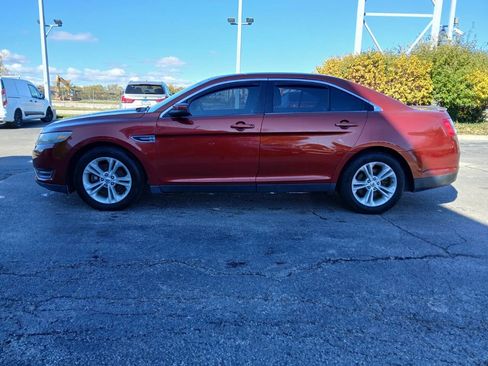 Used 2014 Ford Taurus SEL image 4