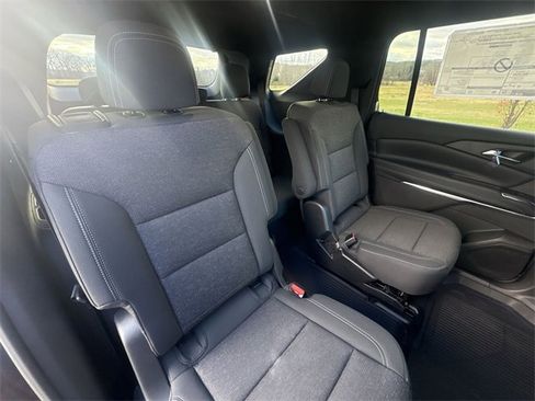 New 2026 Chevrolet Traverse LT w/ Sun and Wheel Package image 28