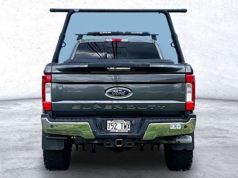 Used 2017 Ford F250 Lariat AWD/4WD image 4