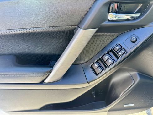 Used 2016 Subaru Forester 2.5i Limited image 16
