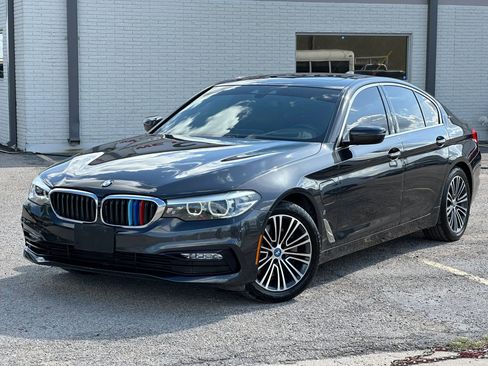 Used 2018 BMW 530e w/ Premium Package 2 image 2