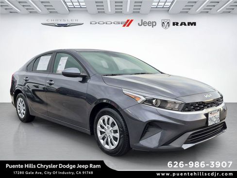 Used 2024 Kia Forte LX FWD image 1
