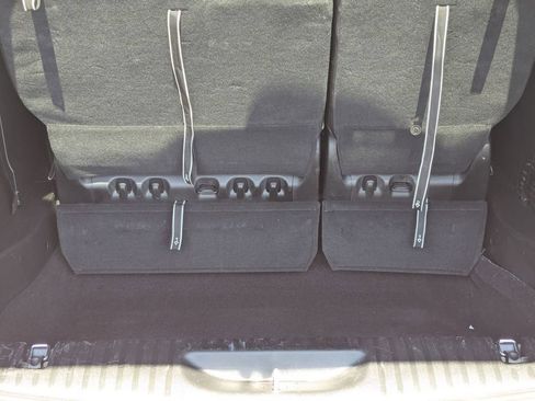 Used 2025 Chrysler Pacifica Select FWD image 7