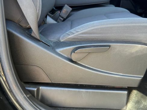 Used 2018 GMC Sierra 2500 SLE w/ SLE Preferred Package AWD/4WD image 28