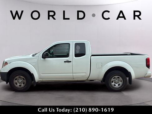Used 2018 Nissan Frontier S RWD image 11