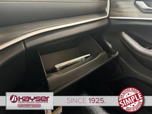 New 2026 Jeep Grand Cherokee Limited AWD/4WD image 34